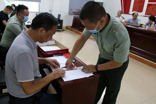 自愿申请到艰苦地区服役,担当与奉献的青春赞歌,青春赞歌,志愿赴艰苦地区服役,担当与奉献的壮丽篇章