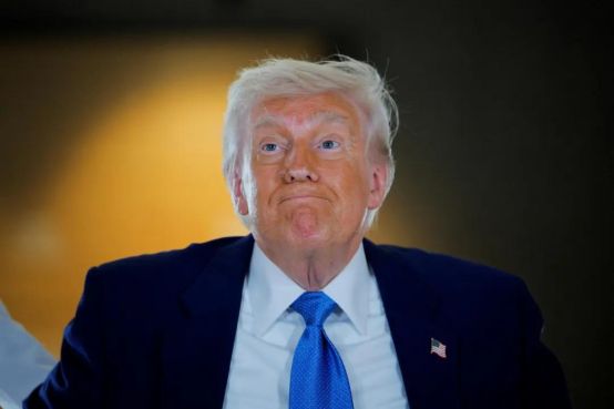 特朗普的传奇人生与谣言中的生死疑云,特朗普的传奇人生与生死疑云揭秘