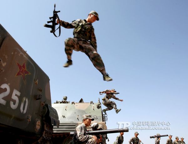 揭秘中国人民解放军陆军第XXX师第379机步旅,传统与现代融合的先锋部队,中国人民解放军陆军第XXX师第379机步旅,传统与现代融合的先锋部队风采揭秘