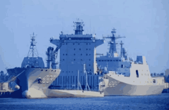 半潜船成功案例,探索深海资源的先锋力量,半潜船成功案例,深海资源探索的先锋力量