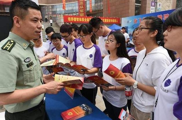 大学生入伍政策与待遇，2022年深度解析，2022年大学生入伍政策与待遇深度解析