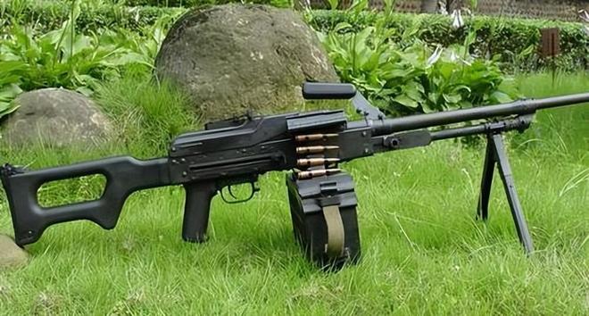 探究99A重坦并列机枪的威力与特点,99A重坦并列机枪的威力与特性解析