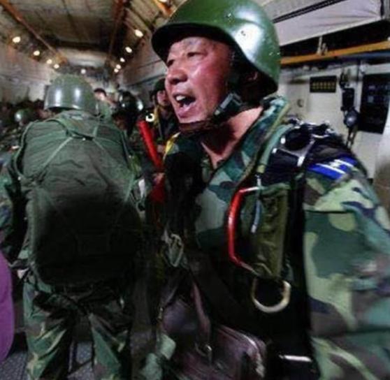 空降兵第15军编制序列,历史沿革与部队构成,揭秘空降兵第15军编制序列、历史沿革与部队构成全貌