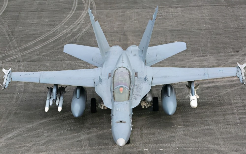 F-18EF战斗机,空中力量的卓越代表,F-18EF战斗机,空中力量的杰出代表