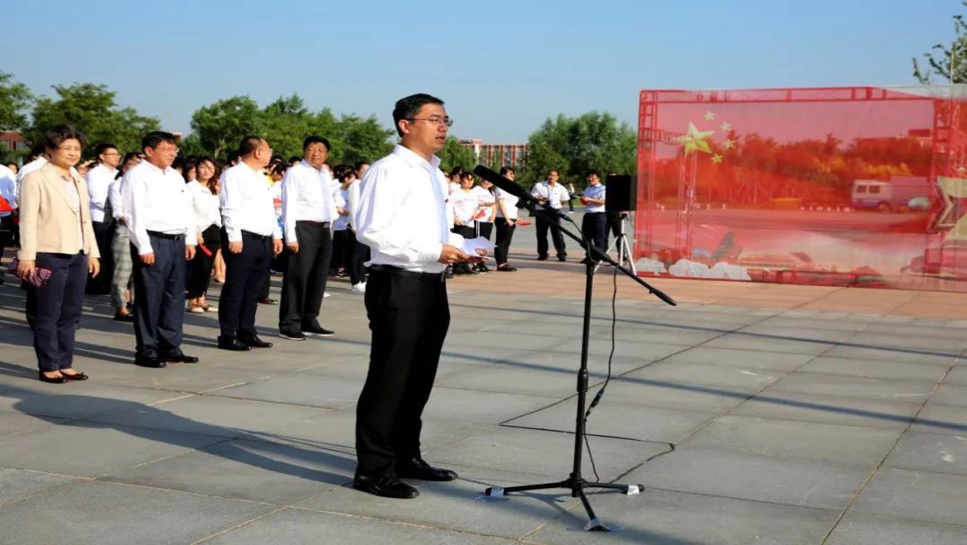 庆祝中华人民共和国成立七十周年阅兵仪式中的护旗手是谁?,庆祝中华人民共和国成立七十周年阅兵仪式中的护旗手揭秘