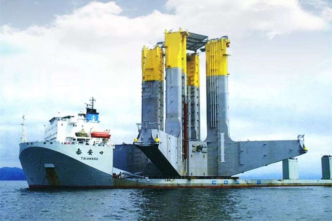 探索巨型半潜船，揭秘承载17万吨能力的秘密，揭秘巨型半潜船，承载17万吨能力的秘密探索