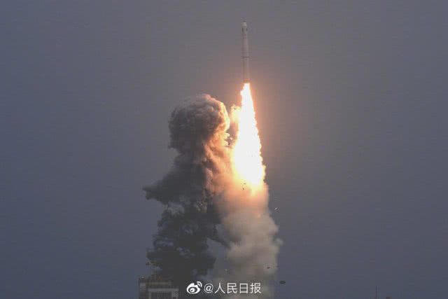 中国巨型半潜驳船,引领新一代海上巨无霸,中国新一代海上巨无霸,巨型半潜驳船引领潮流