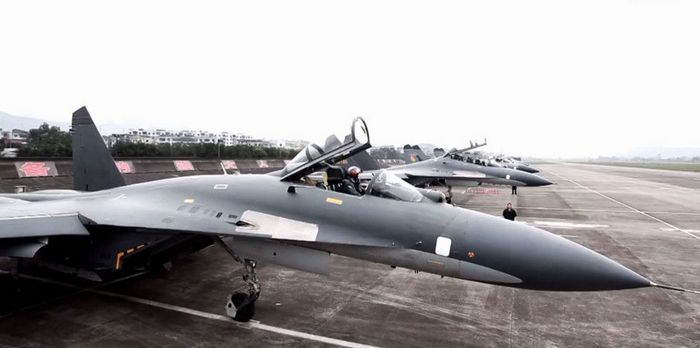 中国空军装备飞机数量概览,中国空军装备飞机数量概览,揭秘空军力量背后的数字统计