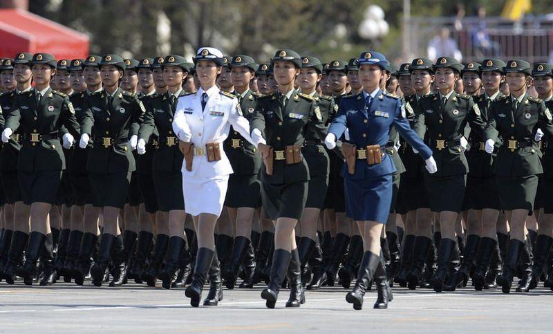 荣耀与骄傲——记中国女兵方队的风采展现于2012年阅兵盛典,中国女兵风采闪耀阅兵盛典,荣耀与骄傲的传承