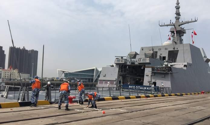 海军70周年庆典,全球目光齐聚中国海域,多国共同见证荣耀时刻,全球瞩目!海军70周年庆典盛大举行,多国共同见证中国海域荣耀时刻