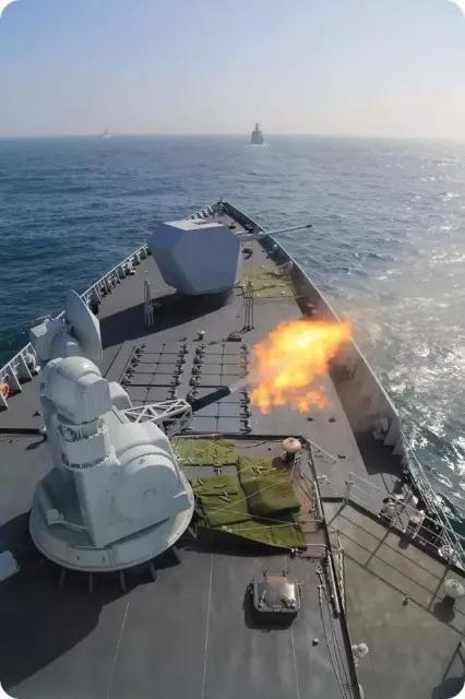 海军70周年庆典,全球目光齐聚中国海域,多国共同见证荣耀时刻,全球瞩目!海军70周年庆典盛大举行,多国共同见证中国海域荣耀时刻