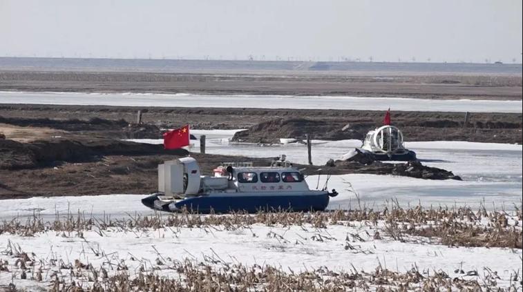 半潜船研发历史,半潜船研发历程揭秘