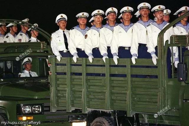 纪念与荣耀,2017年驻港部队阅兵纪实,纪念与荣耀,驻港部队阅兵实录 2017年回顾