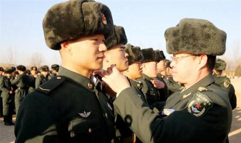 中国现行军衔等级及标识,中国现行军衔等级及标识详解