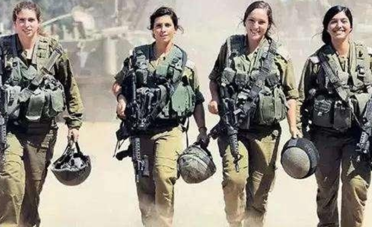 女兵与耻辱,兵检背后的故事,女兵兵检背后的故事,揭示耻辱与尊严的较量