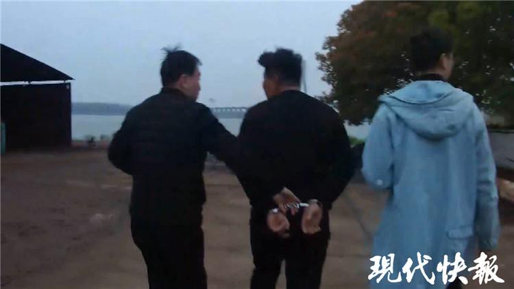 怎么知道天上有无人机,揭秘,如何判断天上有无人机?