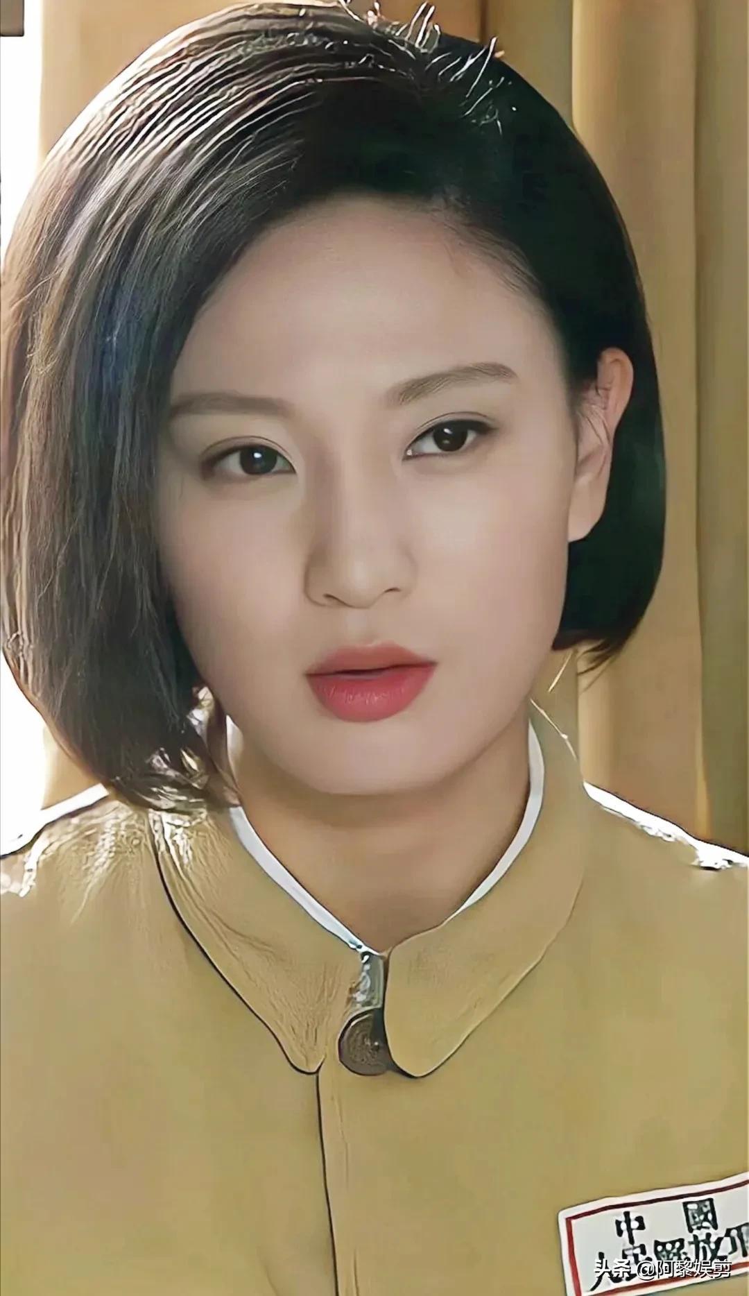 飞行员图片大全大图——探索天际的英雄形象，飞行员图片大全，天际英雄形象探索