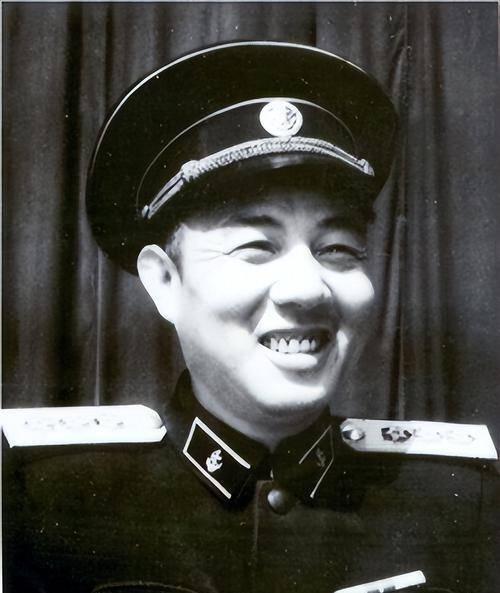 海军司令员张，领航新时代的海军力量，海军司令员张领航新时代海军力量崛起之路