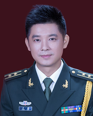 中央军事频道主持人的风采，一位优秀男主持人的独特魅力，中央军事频道优秀男主持人的独特魅力风采展示