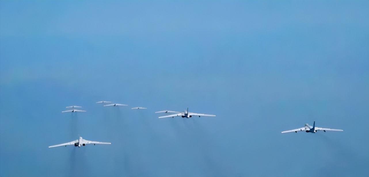 歼16内置弹舱深度解析,歼16内置弹舱深度剖析