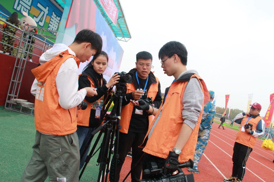 中央军事直播间最新动态,揭示军事领域的变革与发展,中央军事直播间揭秘军事变革与发展最新动态