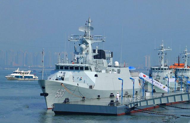 无锡号护卫舰，中国海军的骄傲，中国海军骄傲，无锡号护卫舰风采展示