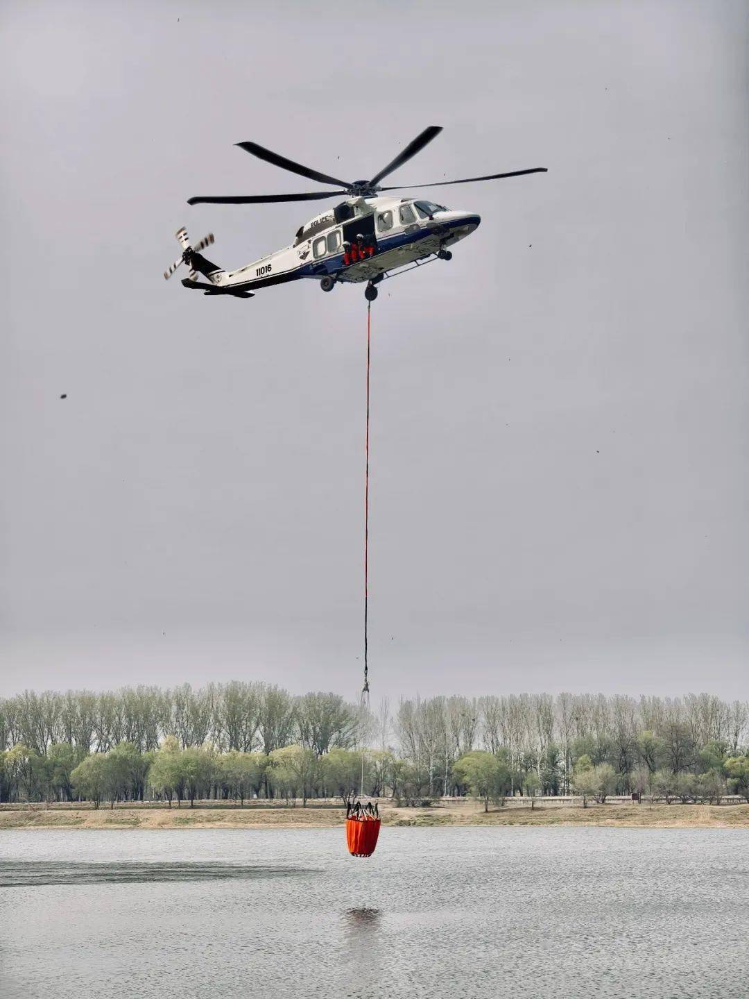 预警直升机探测距离的技术革新与挑战,预警直升机探测距离技术革新与面临的挑战