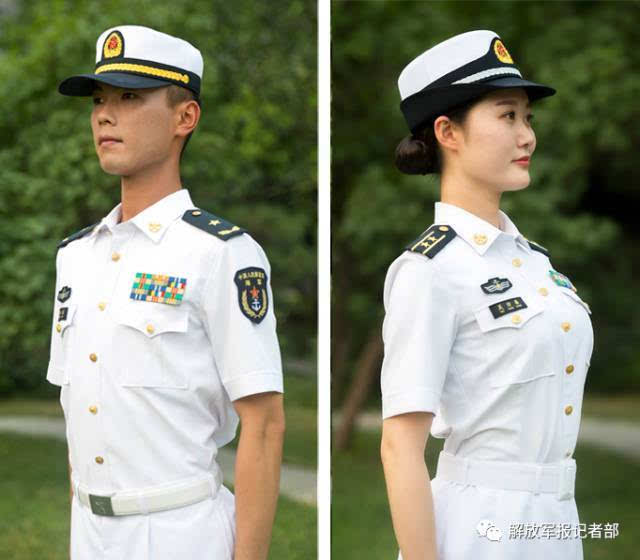 火箭军07式军服,新时代的军容风采,火箭军07式军服展现新时代军容风采