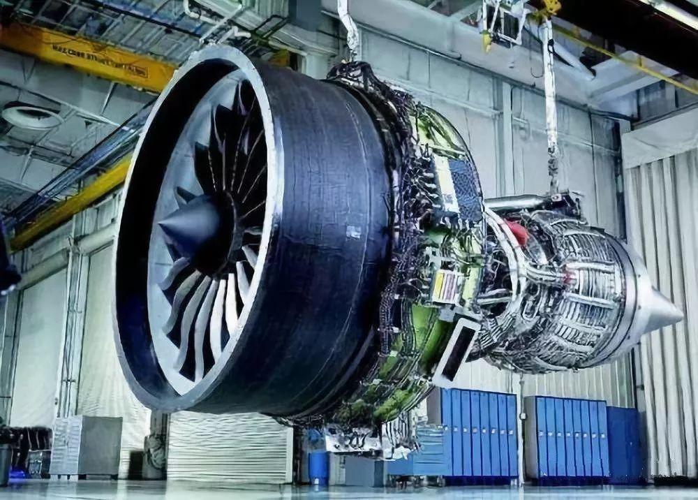 中国空军装备概览，中国空军装备概览概览，尖端科技与战斗力飞跃的融合