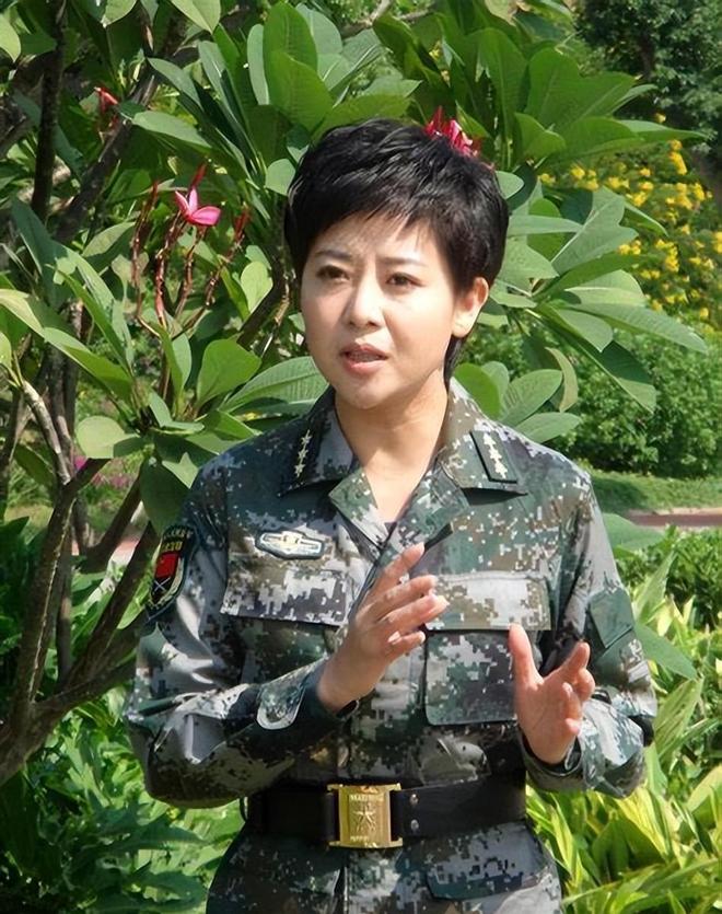军事女主持人,展现力量与智慧的时代先锋,军事女主持人,力量与智慧的时代先锋风采