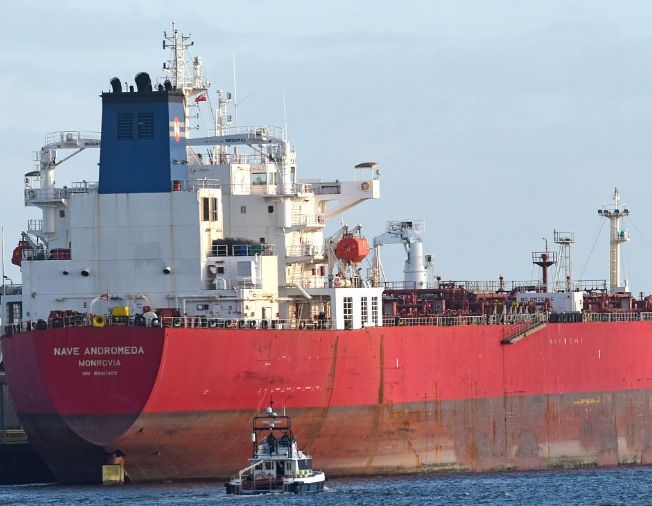 半潜船船员工资,行业概况与薪酬分析,半潜船行业概况、薪酬分析与船员工资解析