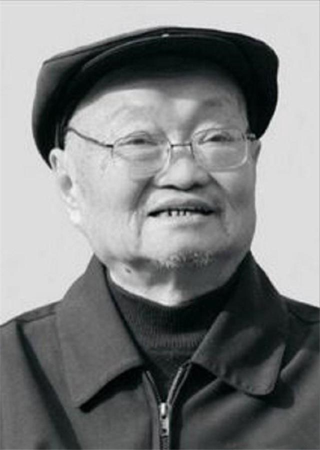 阅兵历程,从十五载前的辉煌到新时代的崛起——对比观察中国阅兵变迁的轨迹,中国阅兵变迁轨迹,从辉煌十五载到新时代的崛起观察对比