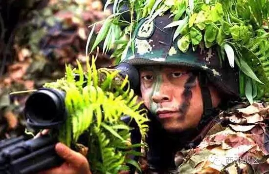 黎登贵摔跤，一次意外的挑战与人生的启示，黎登贵摔跤，意外挑战的人生启示