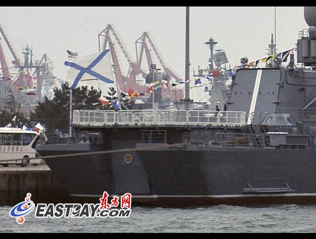 瓦良格号底部的秘密与传奇,瓦良格号底部之谜,揭秘传奇秘密