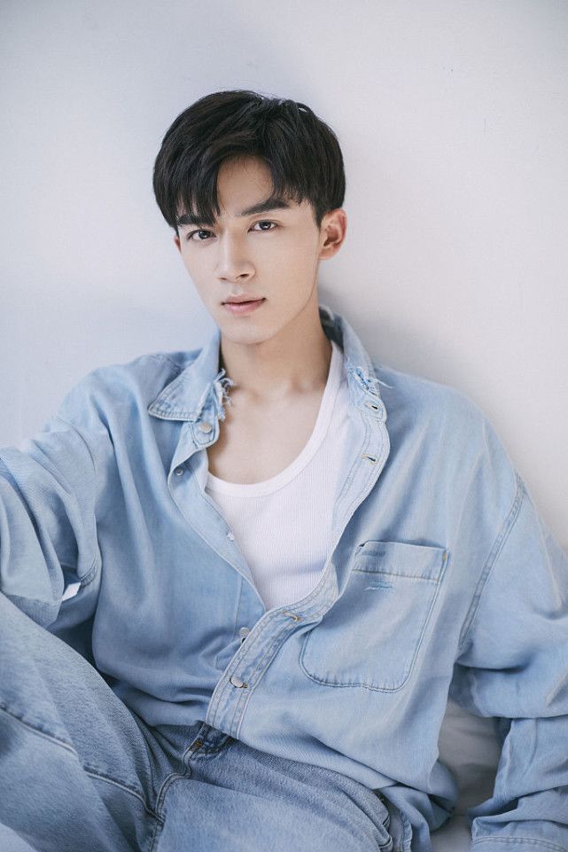 超日王喜穆,传奇人物与现代影响,超日王喜穆,传奇人物与现代传承的深远影响