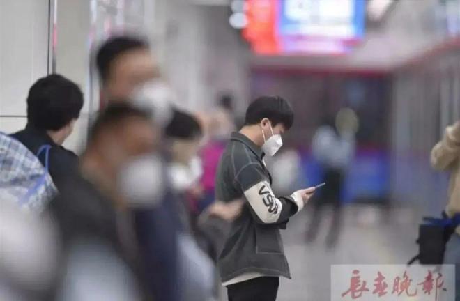 长春地铁,佩戴N95口罩,共筑安全出行防线,长春地铁,佩戴N95口罩,共筑安全出行屏障