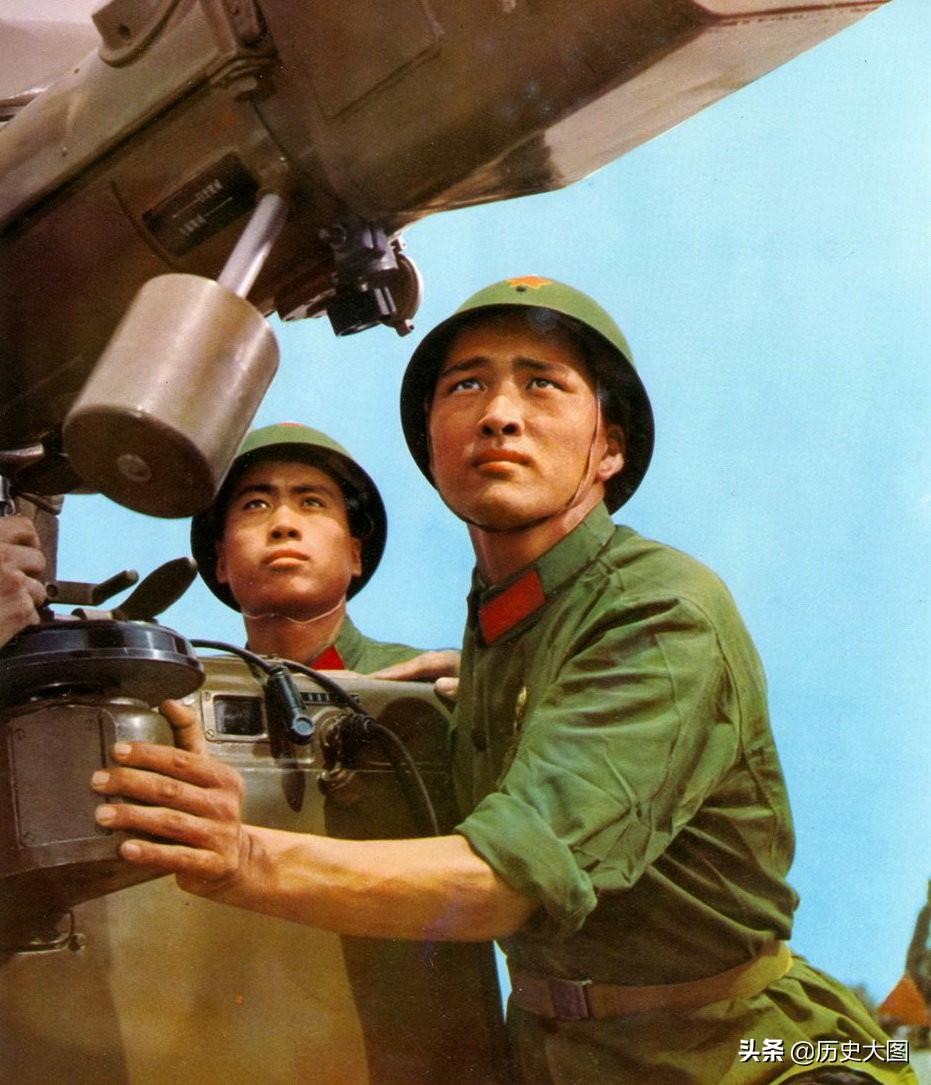 中国空军男军人照片,展现力量与荣耀的肖像,中国空军男军人肖像,力量与荣耀的展现