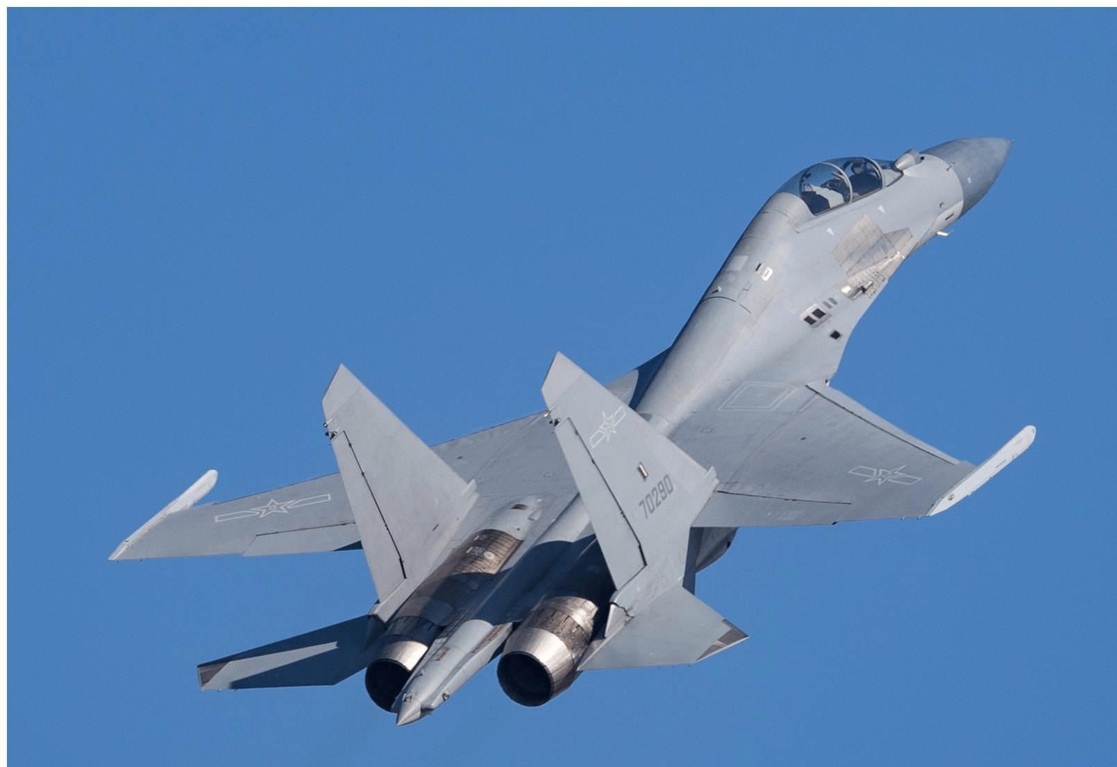 J16是否是重型战斗机?探究其性能与定位,J16,重型战斗机的性能与定位探究