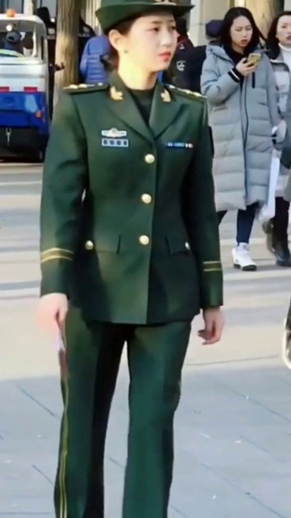 中国女兵高颜值裙子,时尚与力量的完美结合,中国女兵高颜值裙子,时尚与力量的绝美融合