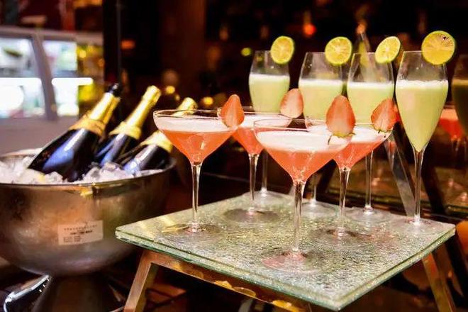 军舰寿司,名字背后的故事与独特魅力,军舰寿司,名字背后的故事与独特魅力揭秘