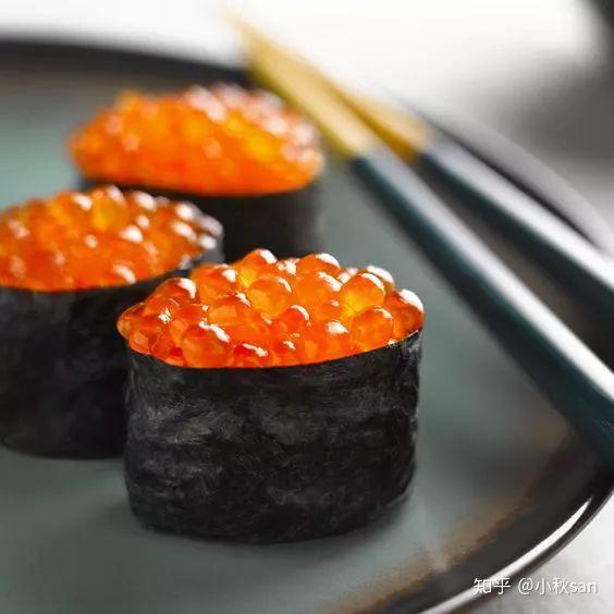 军舰寿司,名字背后的故事与独特魅力,军舰寿司,名字背后的故事与独特魅力揭秘