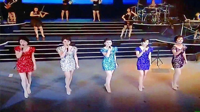 牡丹峰演唱中国歌曲,音乐中的文化韵味与民族情感,牡丹峰演唱中国歌曲,音乐中的文化韵味与民族情感交融之夜