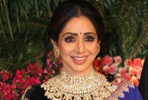 中国海军的新篇章,纪念中国海军舰艇抚顺舰(舷号,131)的入列时刻,中国海军舰艇抚顺舰(舷号,131)入列,开启海军新篇章