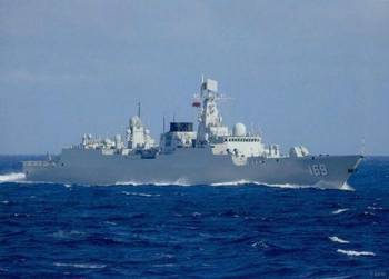 揭秘中国海军新型战舰——888舰,揭秘中国海军新型战舰,888舰的震撼亮相