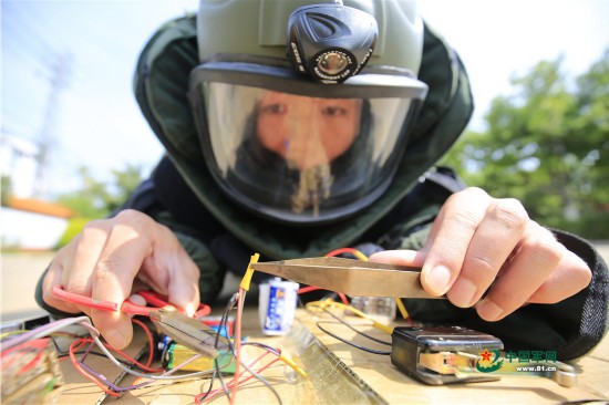 地雷战歌,战火中的英勇与牺牲,战火中的英勇与牺牲,地雷战歌之韵