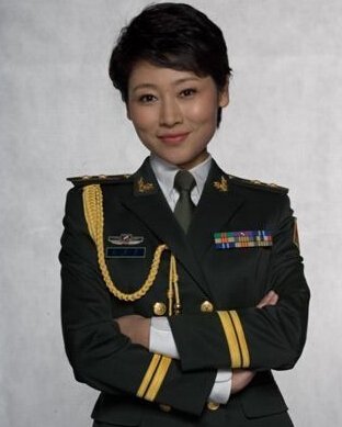 中央军事频道女主持,闪耀荧屏的军事之花,中央军事频道女主持,荧屏上的军事之花闪耀光芒