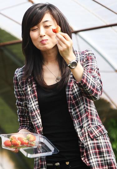 海峡两岸知名人物李红,身材与人生的魅力展现,海峡两岸知名人物李红,魅力人生与风采展现