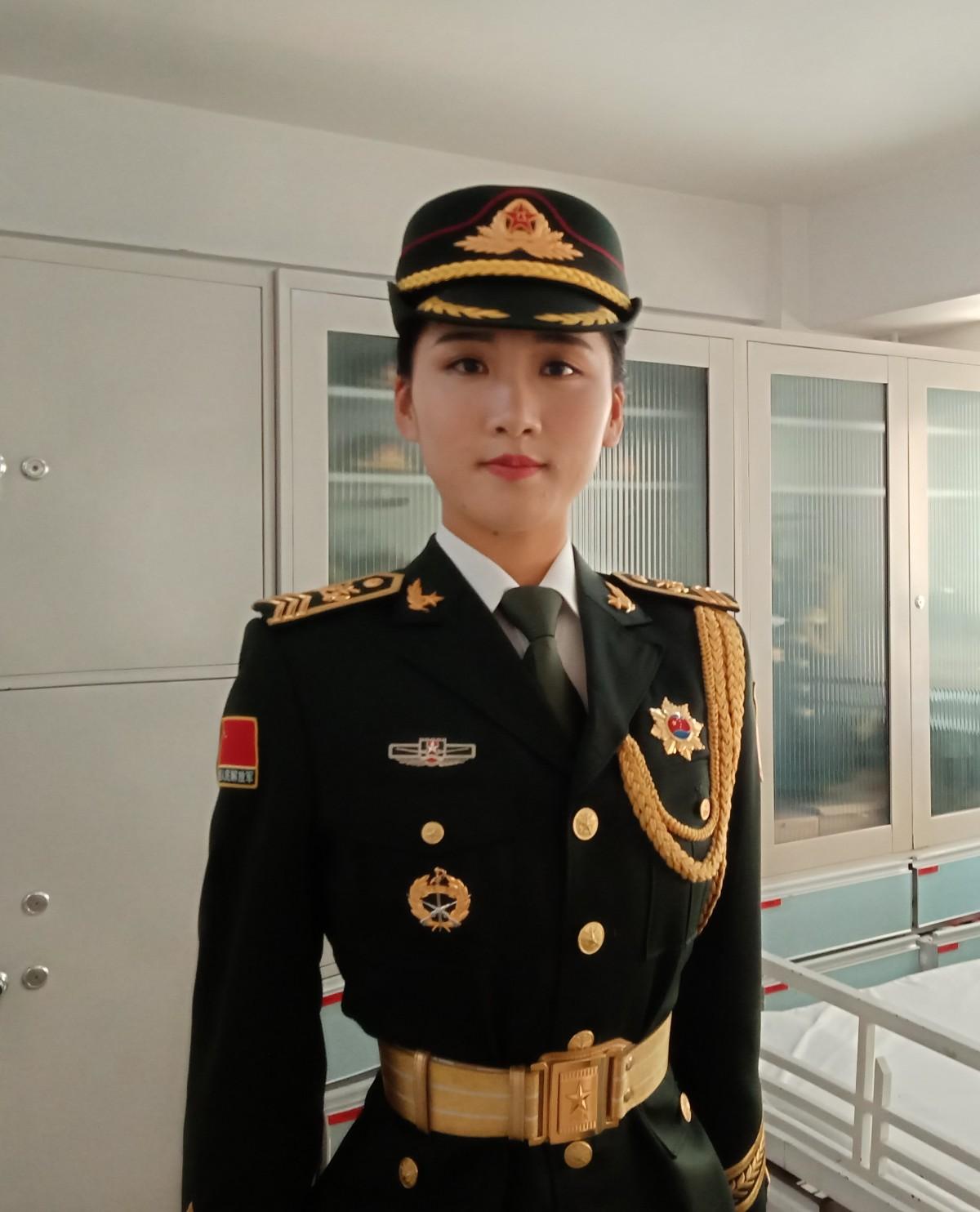 中国女兵,图片中的坚韧与力量——百度图片探索之旅,中国女兵的坚韧与力量,百度图片探索之旅的震撼瞬间