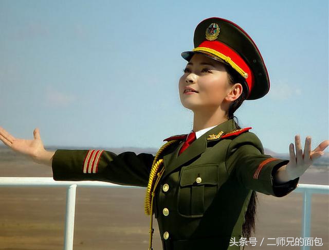 中国女兵颜值爆表,美丽与力量并存,中国女兵,颜值与力量并存的风采