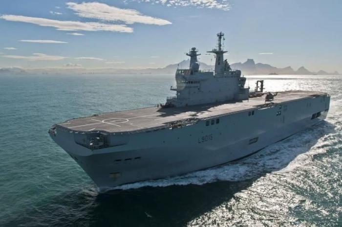 俄罗斯的两栖攻击舰,探索现代军事力量的重要一环,俄罗斯两栖攻击舰,现代军事力量的关键一环探索